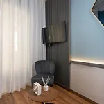 Veneri Boutique Hanya